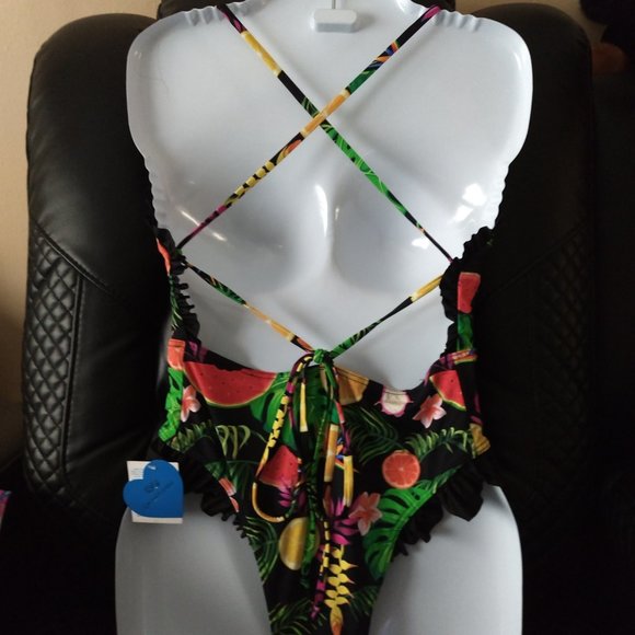 🆕Swimsuit - Picture 2 of 7